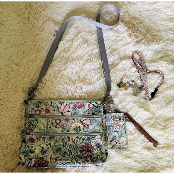 Sakroots Floral Crossbody Bag with ID Lanyard and Bee Keychain Boho Purse - Picture 4 of 15